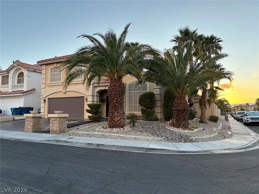 5 bed, 3.0 bath, 2259 sqft, $2,750 — Photo 3