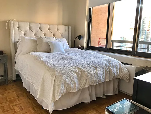 Rented by NY Living Solutions | media 6