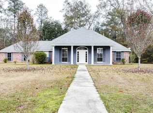 17201 Saint Gertrude Dr, Covington, LA 70435