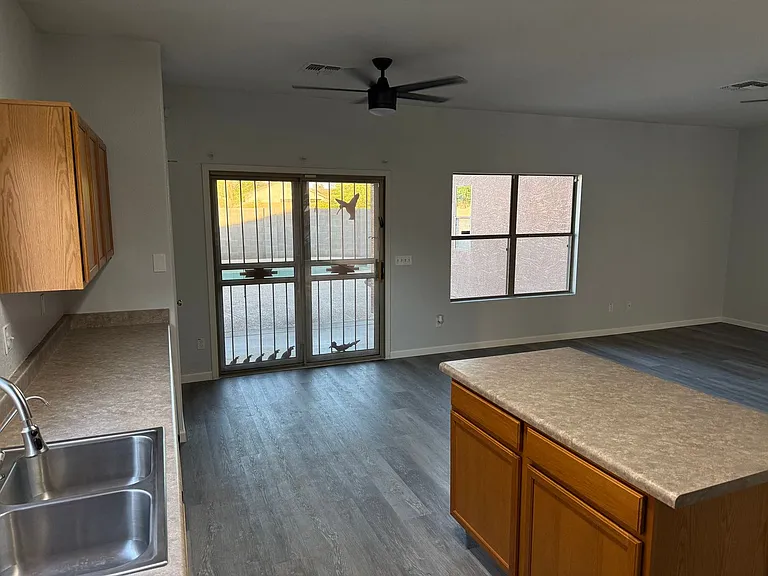33190 N Cherry Creek Rd — Photo 29