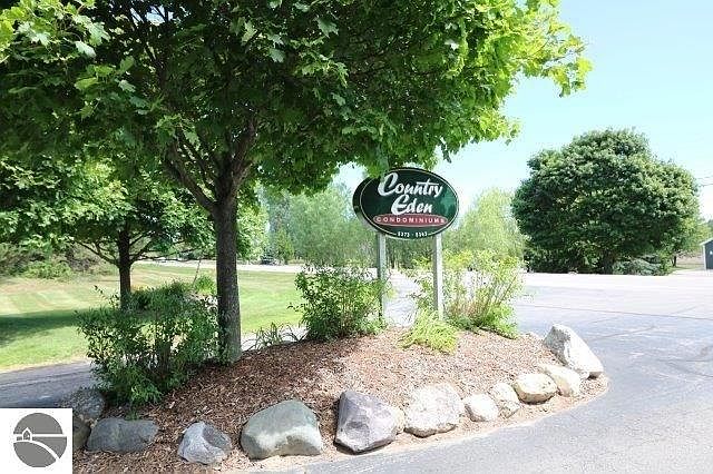 1st image of 5363 Gray Rd