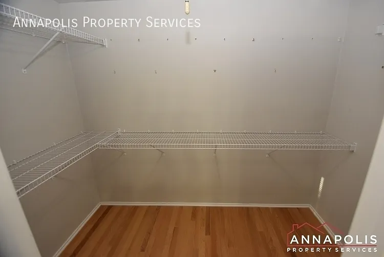 528 Bay Green Dr — Photo 16