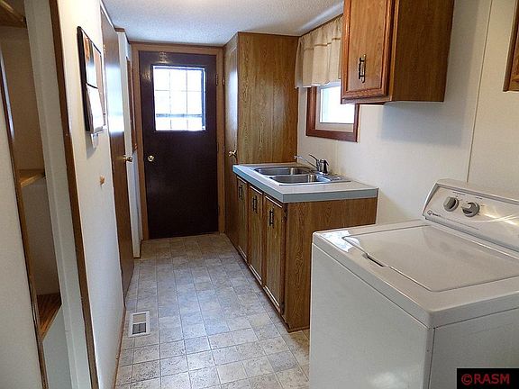 5th image of 502 Valley View Dr