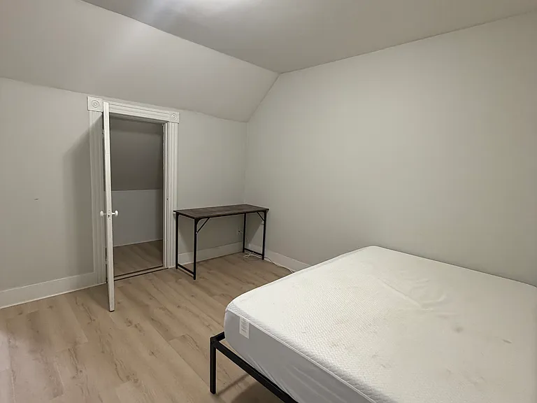 41 Richards St #3 — Photo 9