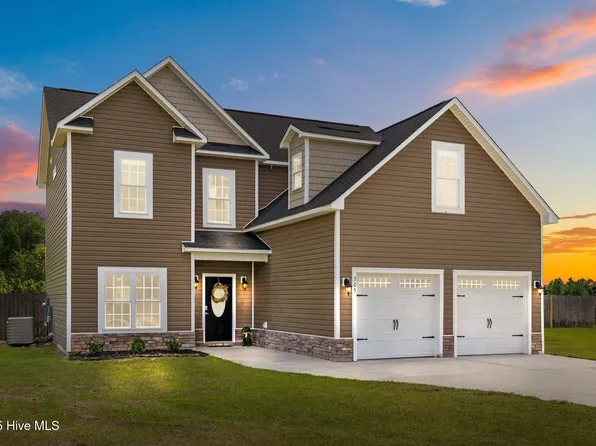 305 Spring Maple Way, Richlands, NC 28574