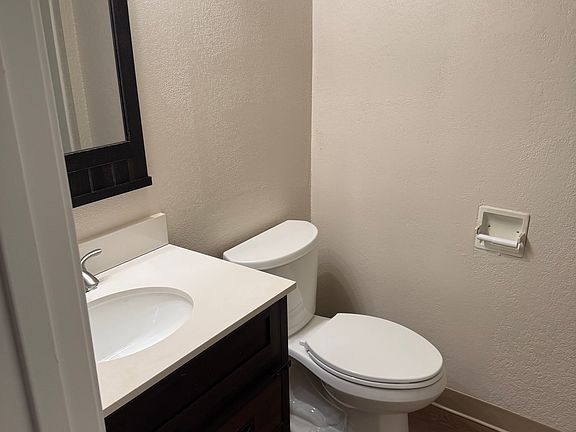 4th image of 223 Washington Ave APT 1