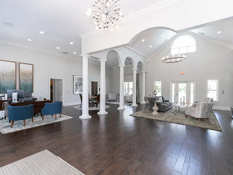 Villas at Hampton — Photo 3