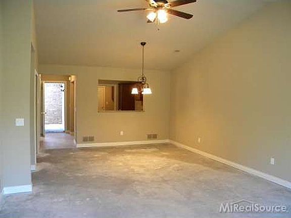 4th image of 16022 Blue Spruce Ln