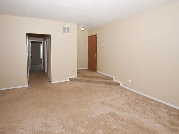 3rd image of 1524 Commodore Ln Unit 3