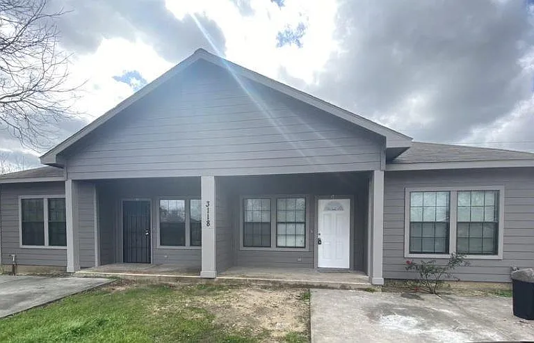 3118 Barberry Dr #B — Photo 1