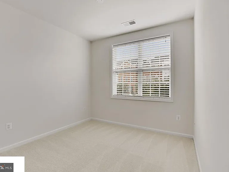 43140 Whelplehill Ter — Photo 14