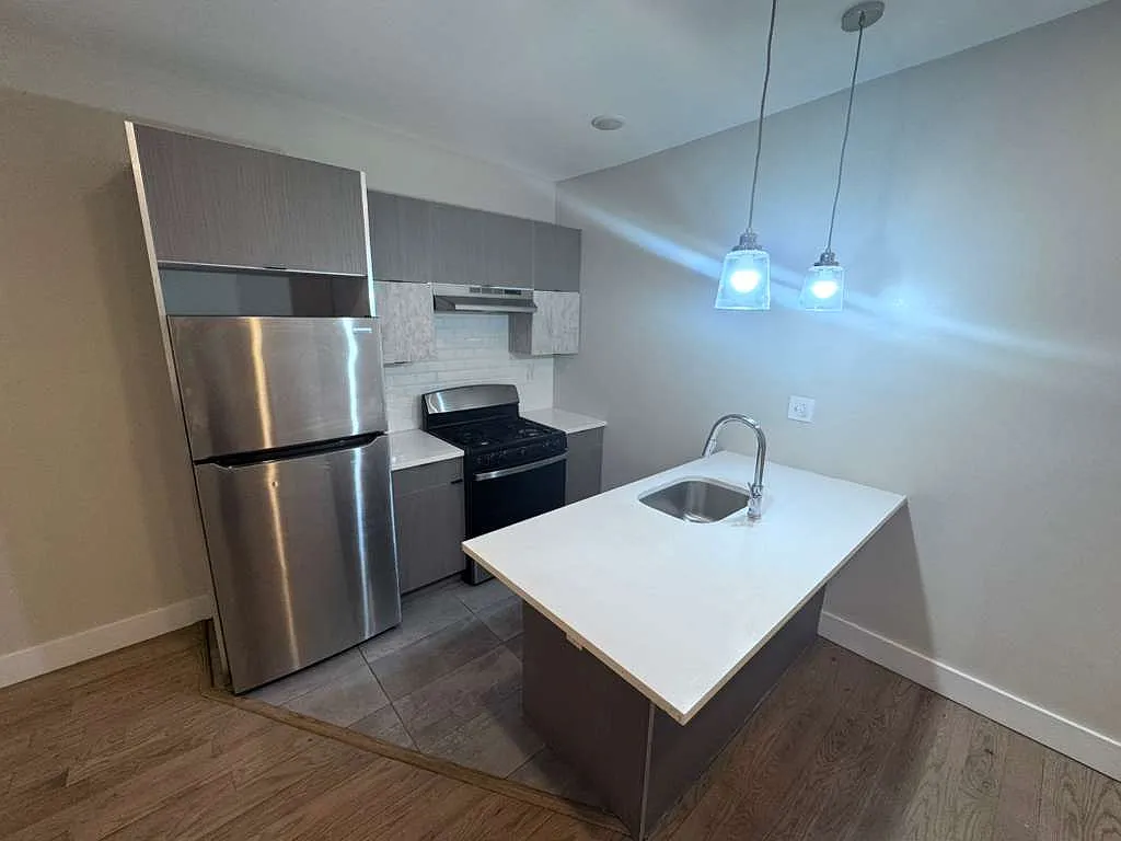 3 bed, $2,799 — Photo 4