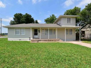2 NW 27th St, Lawton, OK 73505