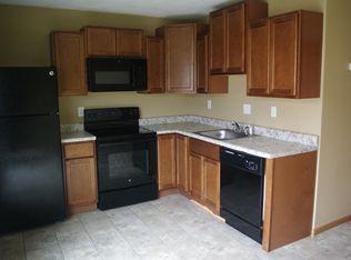 26 Sarpy Rd APT E, Shiloh, IL 62221