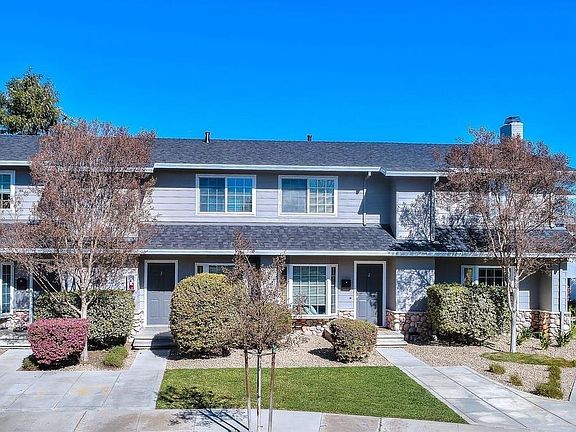 2nd image of 19479 Rosemarie Pl