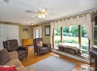 4th image of 31 Harrison Ave
