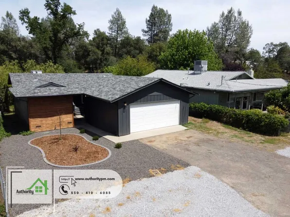 1833 Oregon Ave, Shasta Lake, CA 96019