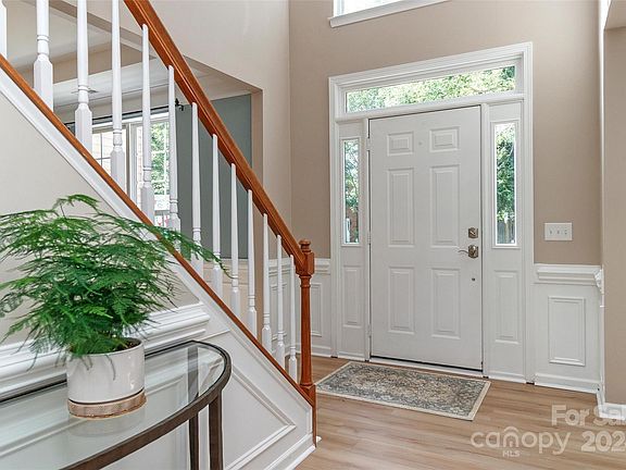 3rd image of 6248 Falls Lake Dr