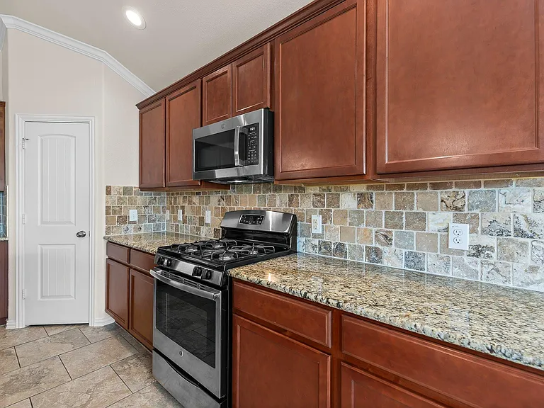 4517 Chestnut Meadows Bnd — Photo 20