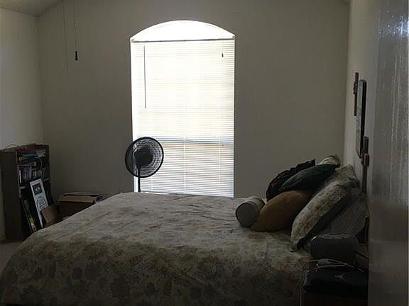 3rd image of 2728 Bent Brook Dr
