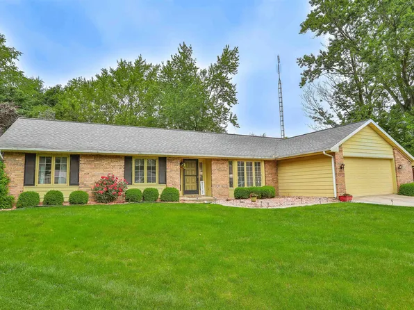 1402 Ivy Ct, North Manchester, IN 46962