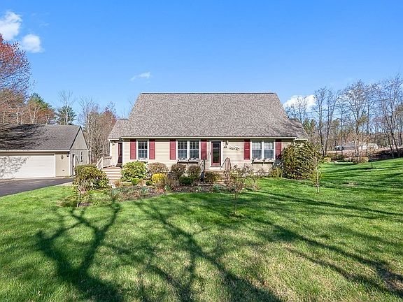2nd image of 49 Bullard Rd