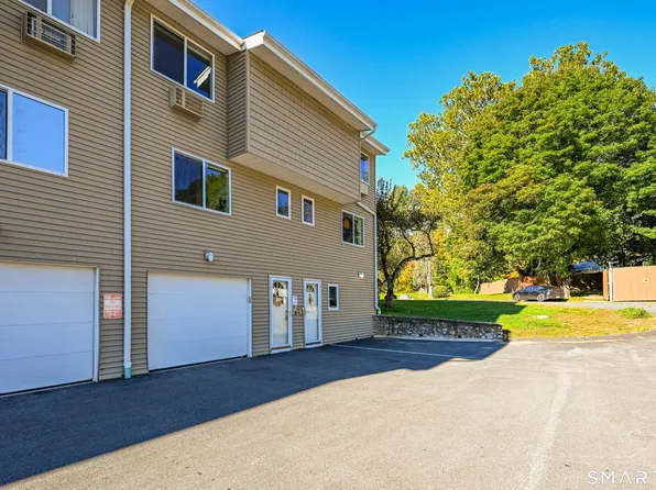 220 Main Street #7K, New Hartford, CT 06057