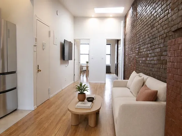 442 West 45th Street image 1 of 6