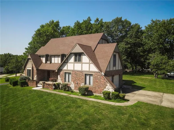 608 Darrow St, Warrensburg, MO 64093