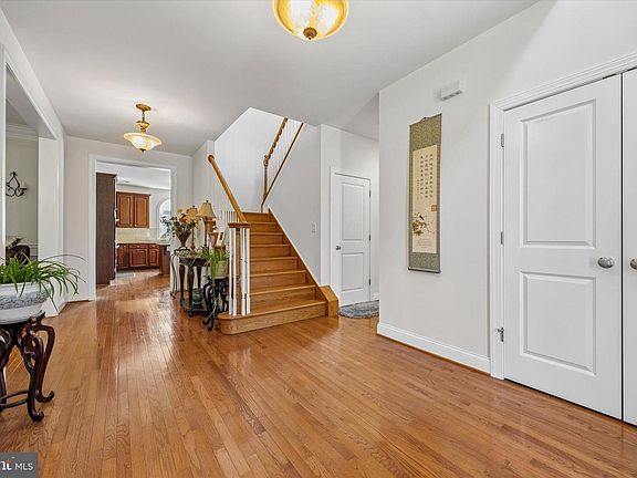 2nd image of 746 Upper Gulph Rd