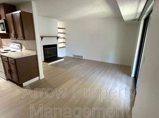 205 E Arbor Ave #304G, Bismarck, ND 58504