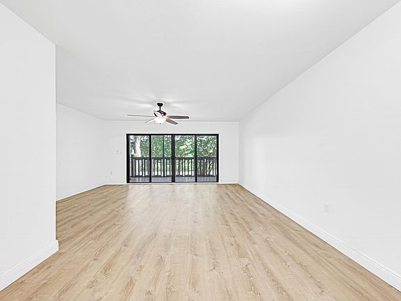 2nd image of 1021 Mockingbird Lane #207