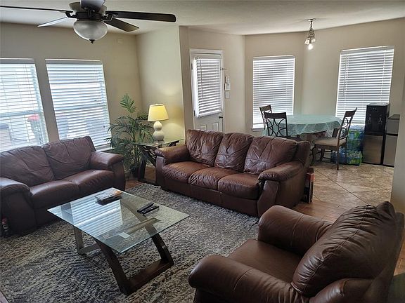 4th image of 3826 Carters Lake Dr