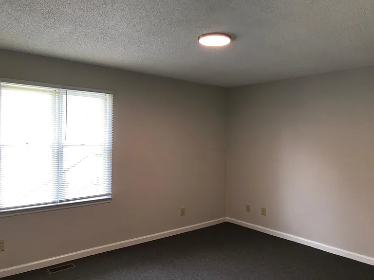 1131 Plaid St — Photo 5