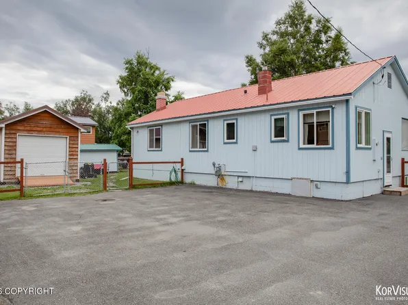 203 S Cobb St, Palmer, AK 99645