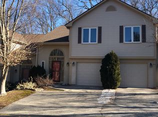 64 Uplands Way, Glastonbury, CT 06033