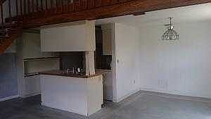 kitchen to diningroom