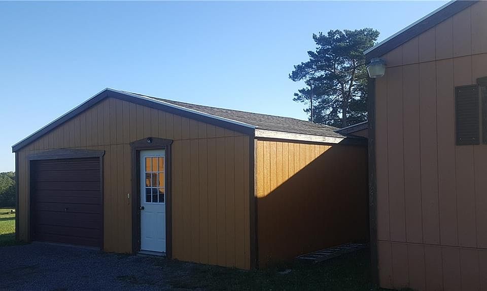2nd image of 3125 Sprague Rd
