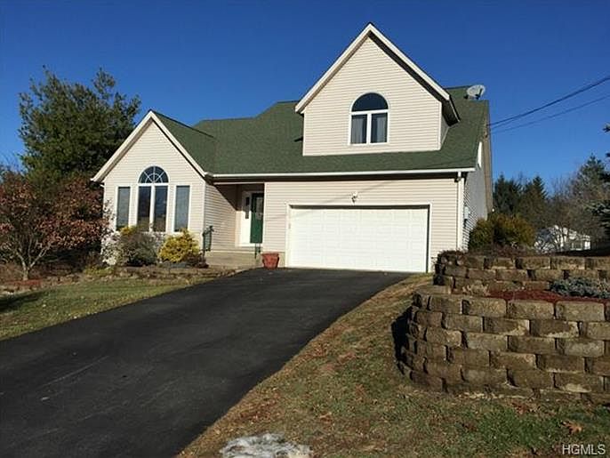 1st image of 1 Jackson Ln