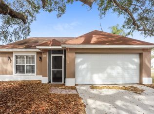 1012 Pleasant Pine Ct, Valrico, FL 33596