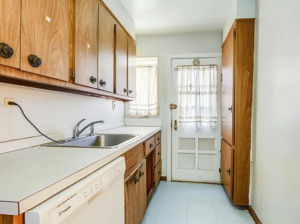 216-76 68th Avenue image 12 of 19