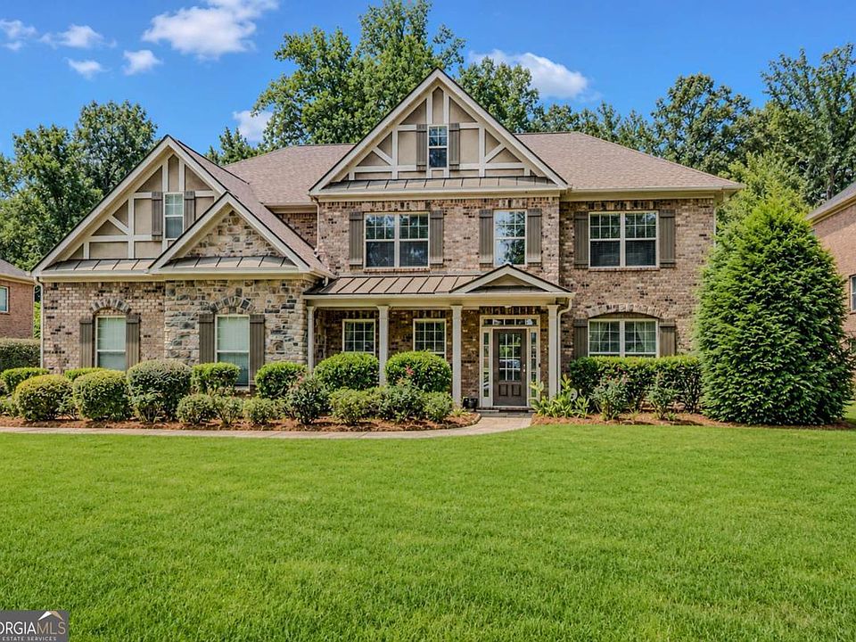 1st image of 40 Village Green Ct SW