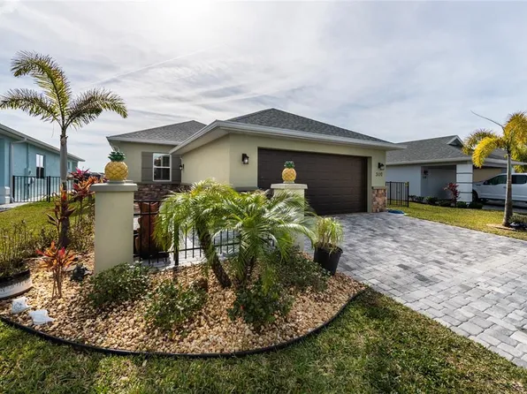 3110 King Palm Dr, New Smyrna Beach, FL 32168