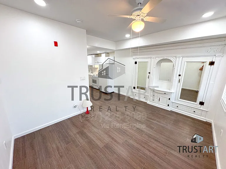910 N 41st St #2 — Photo 4