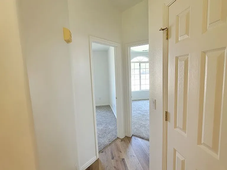 3851 W 200 N — Photo 4