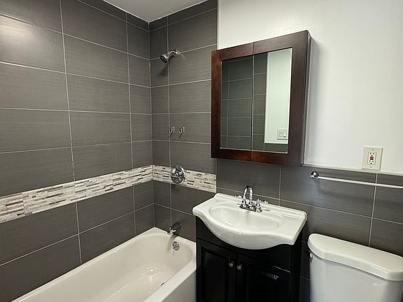 5th image of 64 S Oxford St #3A