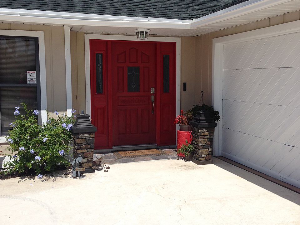1st image of 1558 SE Cownie St