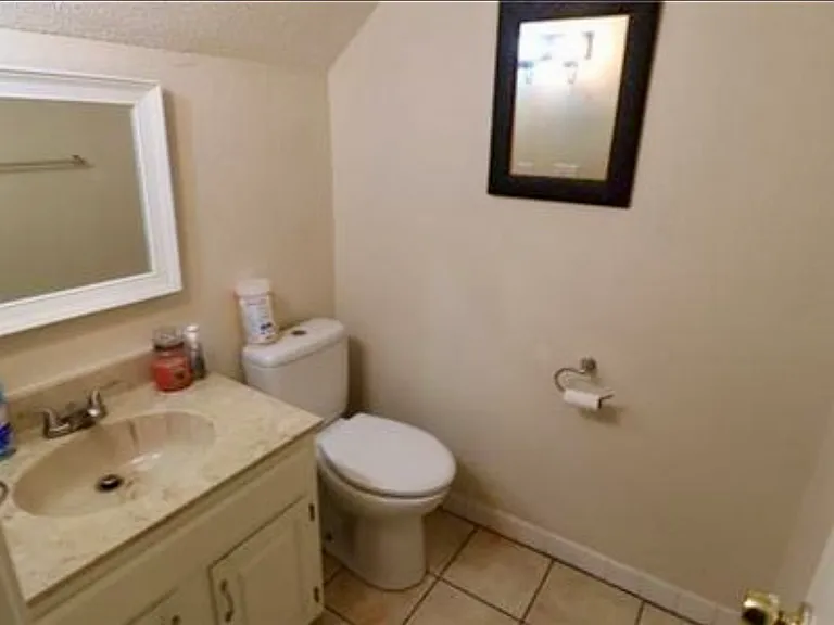 14126 W 88th Pl — Photo 9