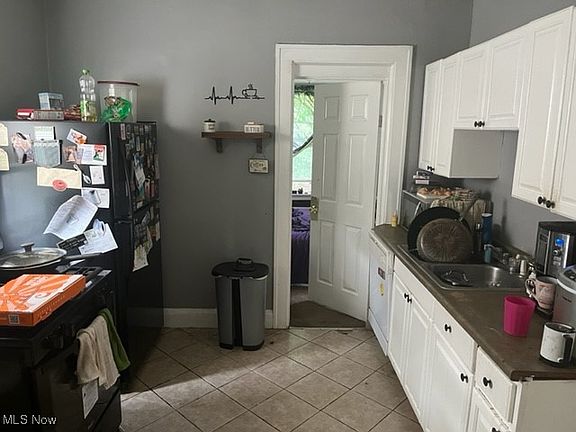 4th image of 840 E 236th St