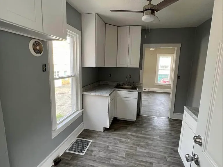 20 Cambria Aly — Photo 1